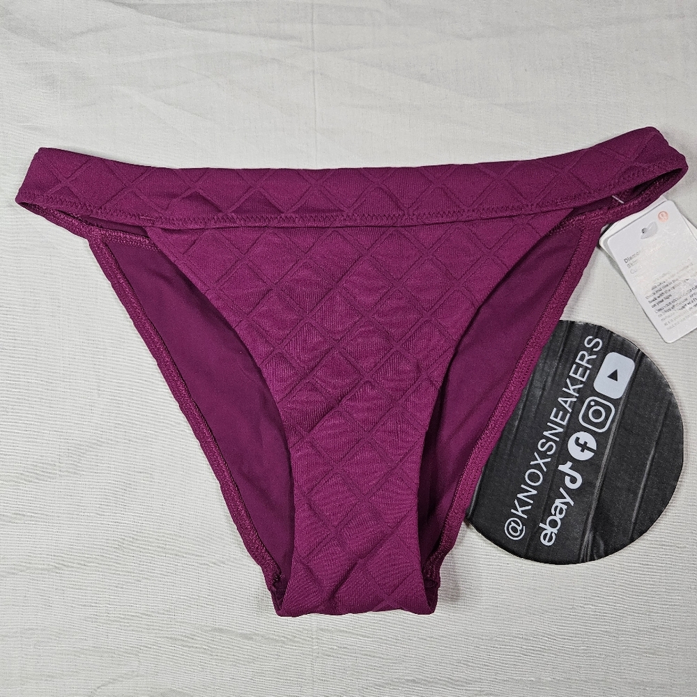 Lululemon Diamond Grid Skimpy Bottom MGPR Magenta Pink Rose Women's Size 6